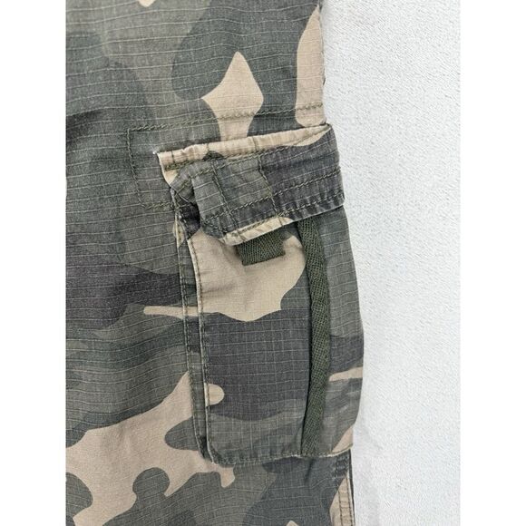 Ecko Unlimited Cargo Shorts Men's Size 36" Camo Street Y2K Baggy Long Hiphop - Picture 9 of 15